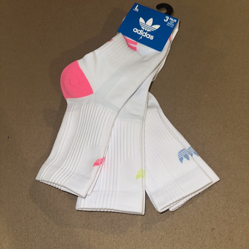 Adidas Men’s Originals trefoil 3 pack High Quarter socks in White Color Pop